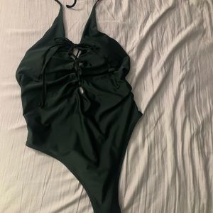 Women’s swim suit